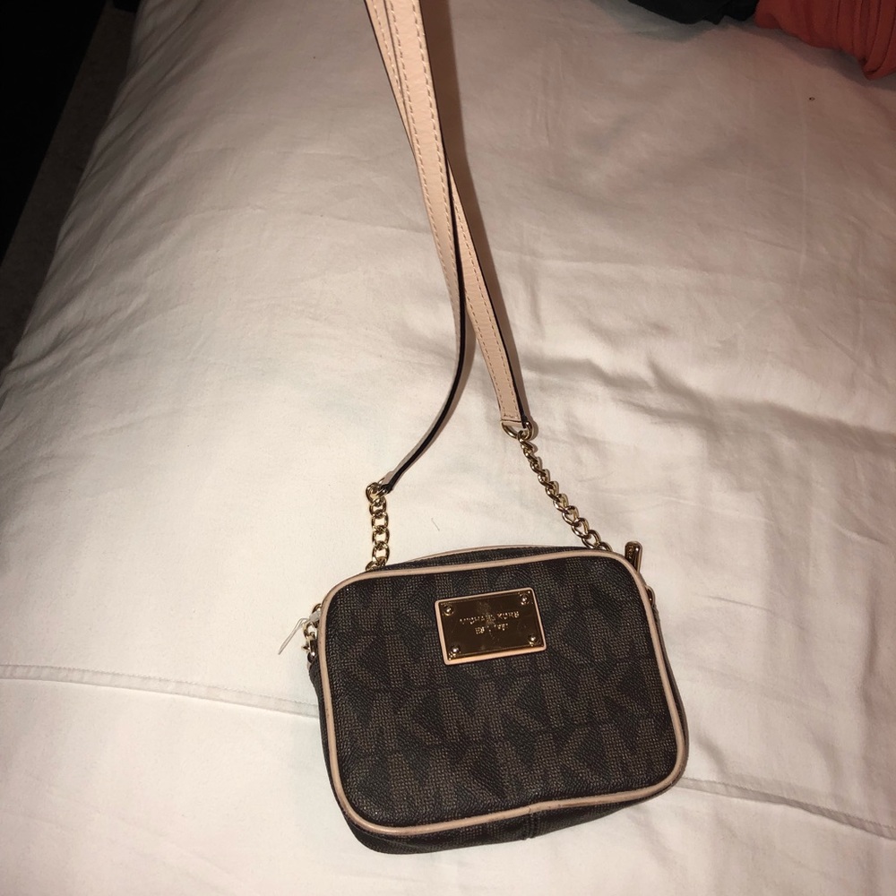 Michael Kors cross body